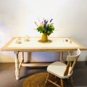 Farm table