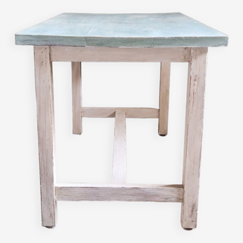 Farmhouse table