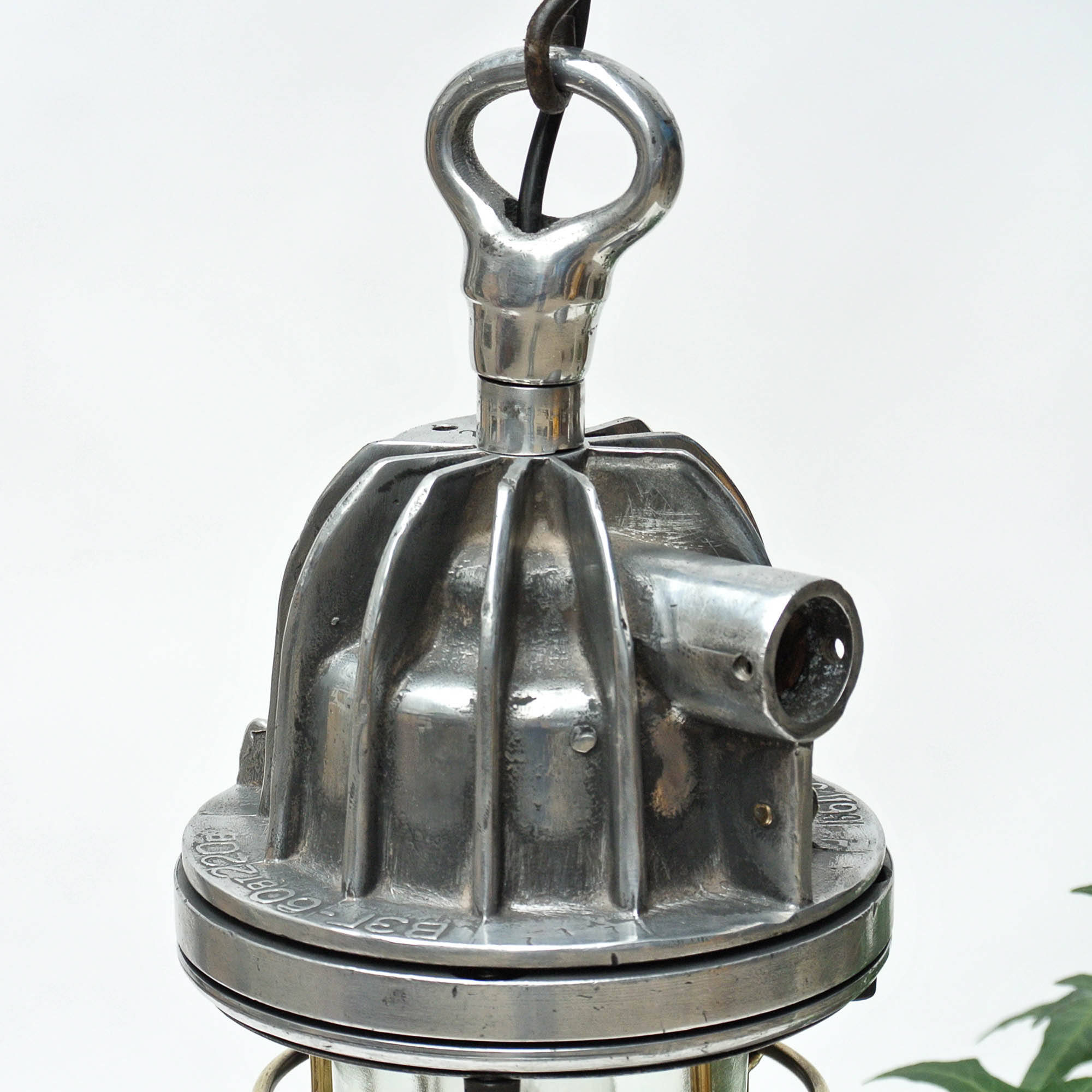 Chemical industry suspension, brass grid