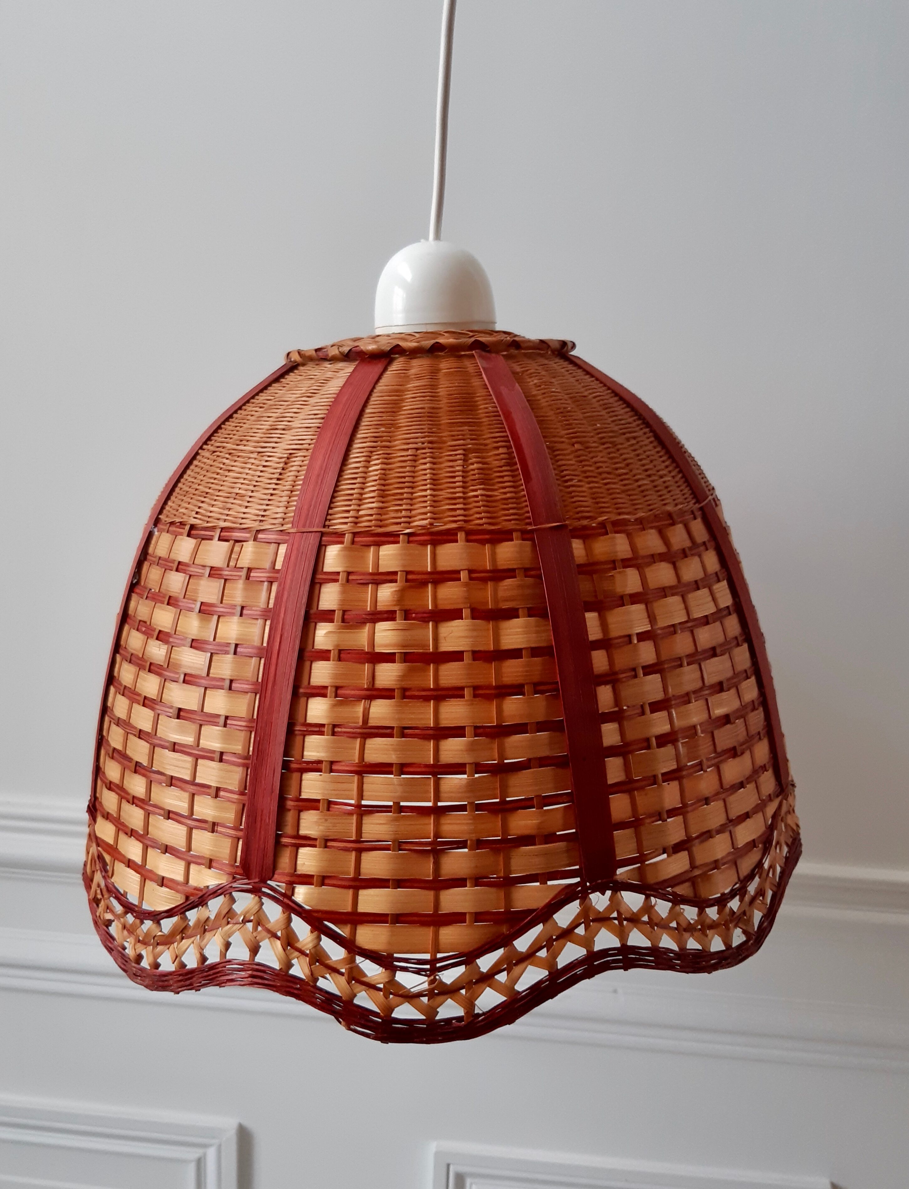 Rattan suspension 70s
