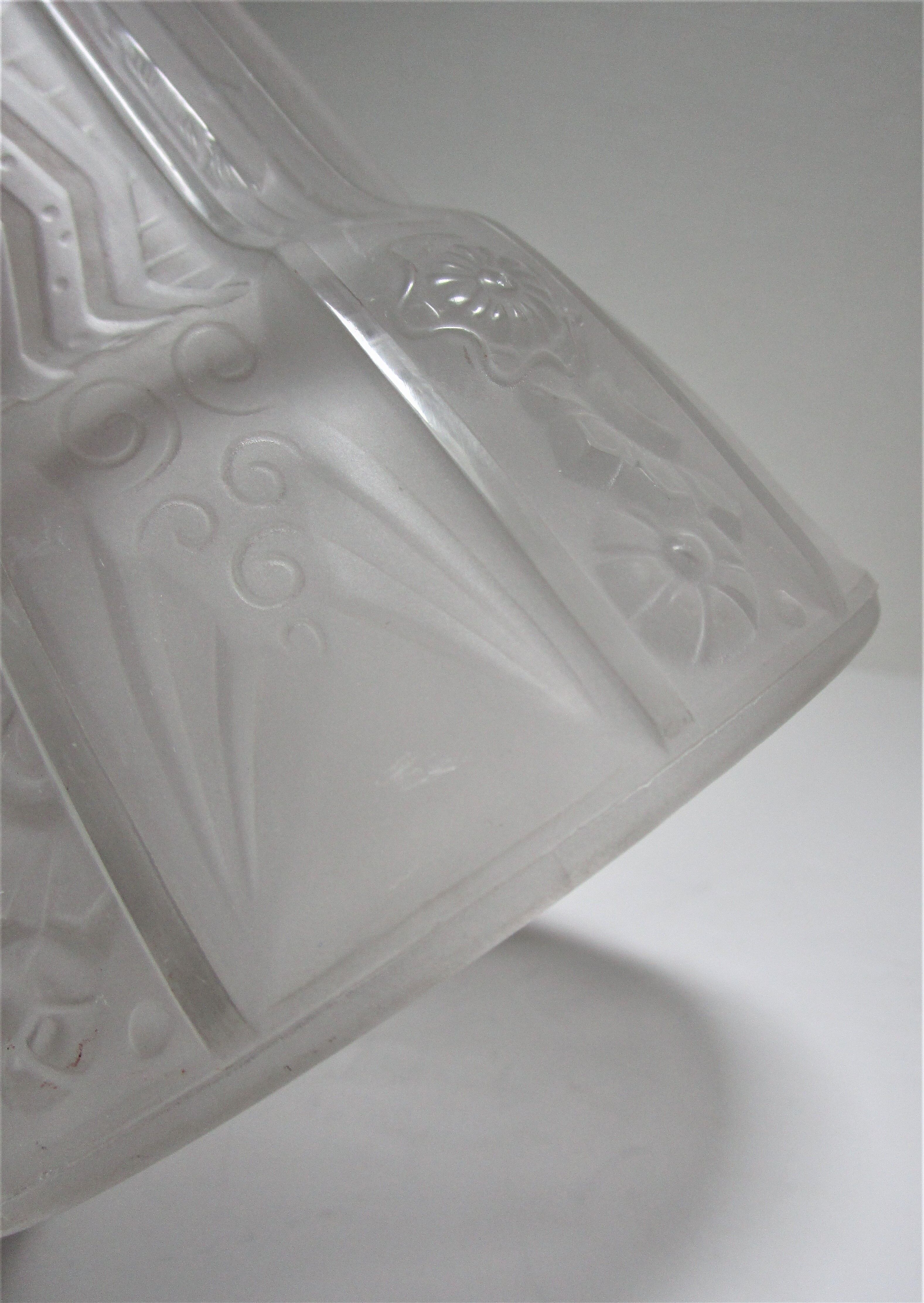 Tulip molded glass Muller brothers Lunéville Art Deco