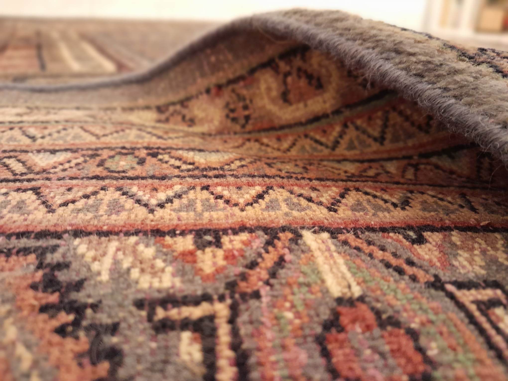 Handmade Pakistani rug 297x190cm