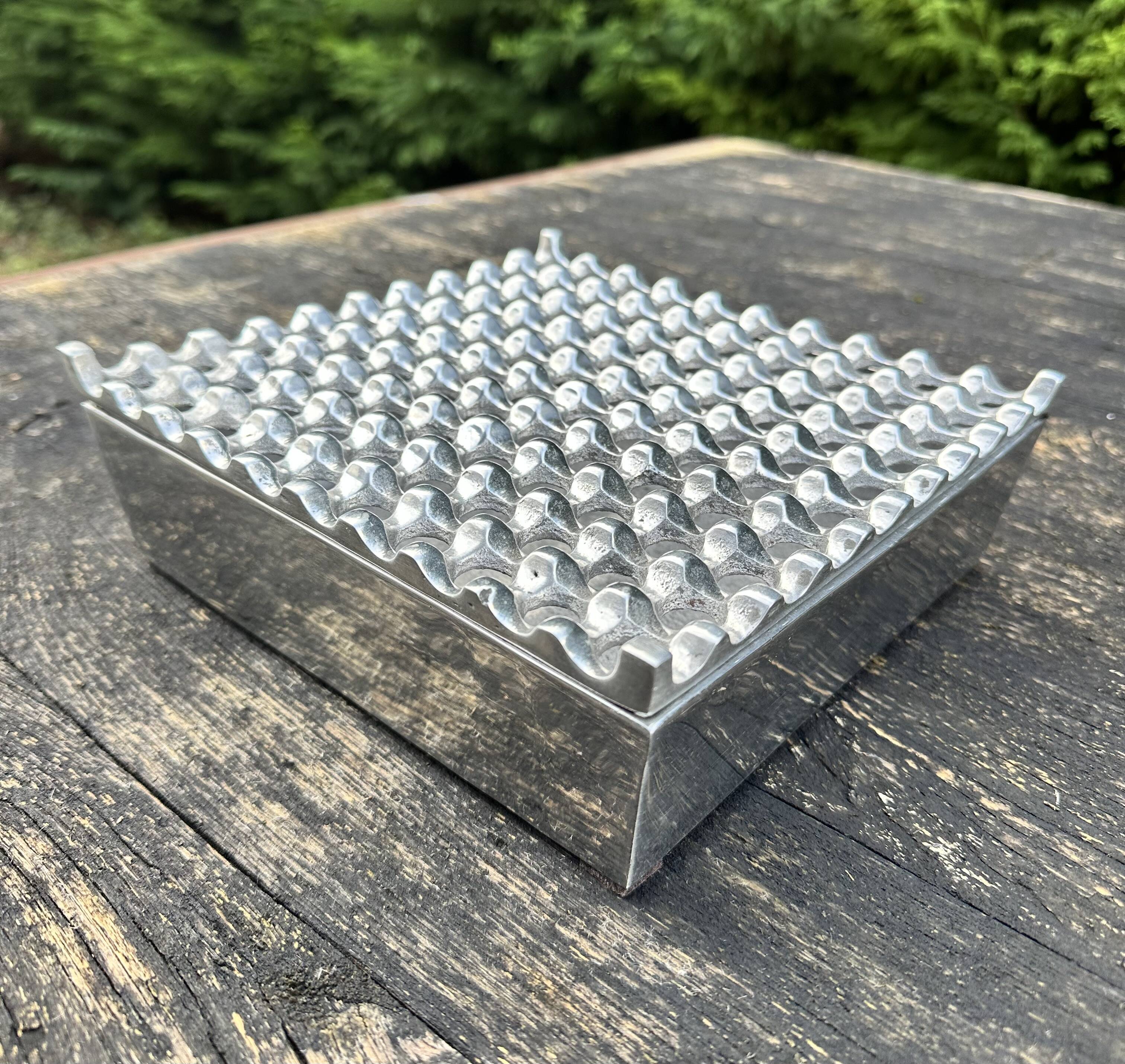 Chrome-plated aluminum ashtray from the 2000s