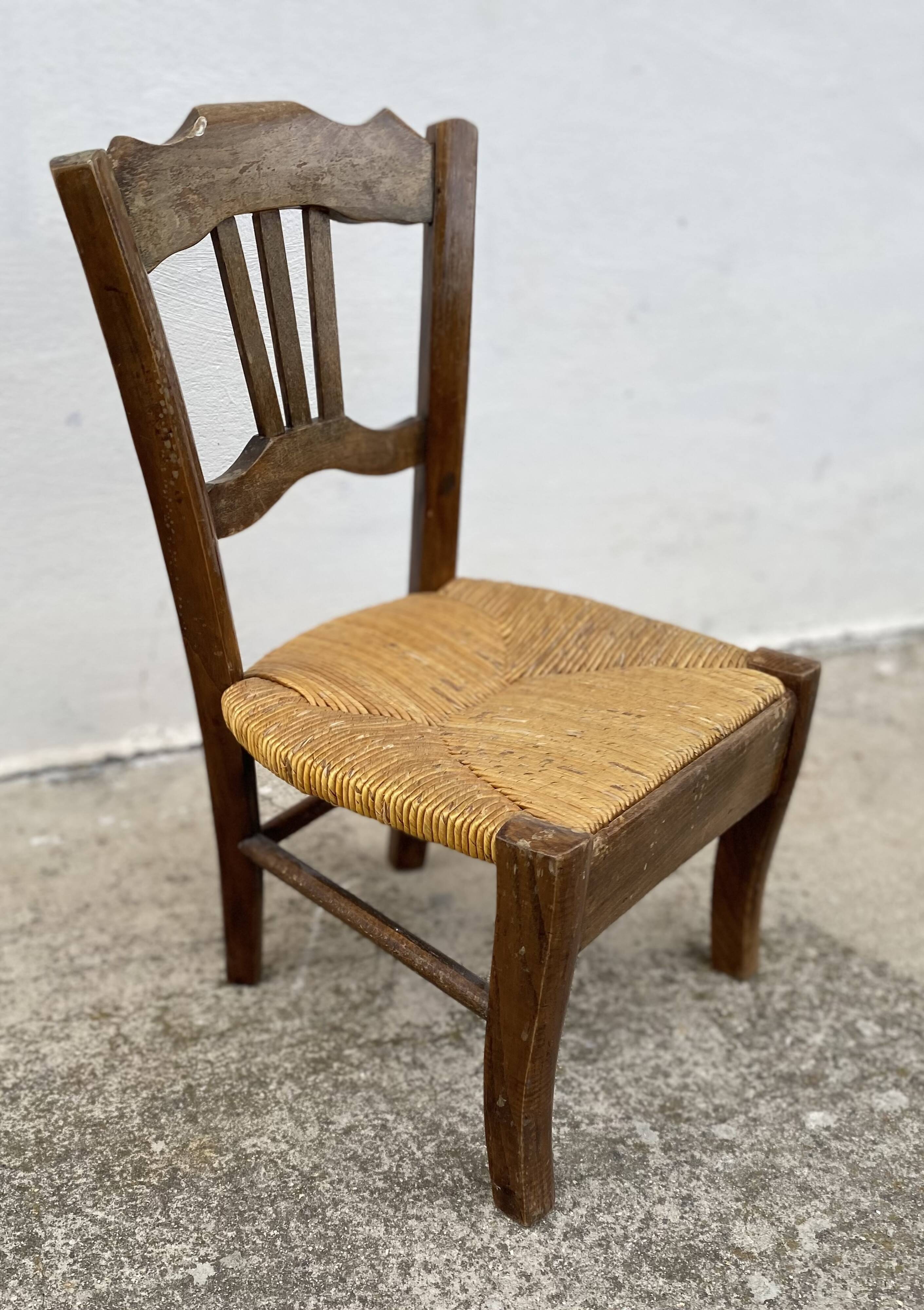 Children's straw chair