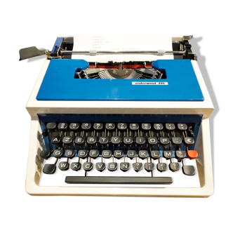 Typewriter Underwood 315 blue vintage