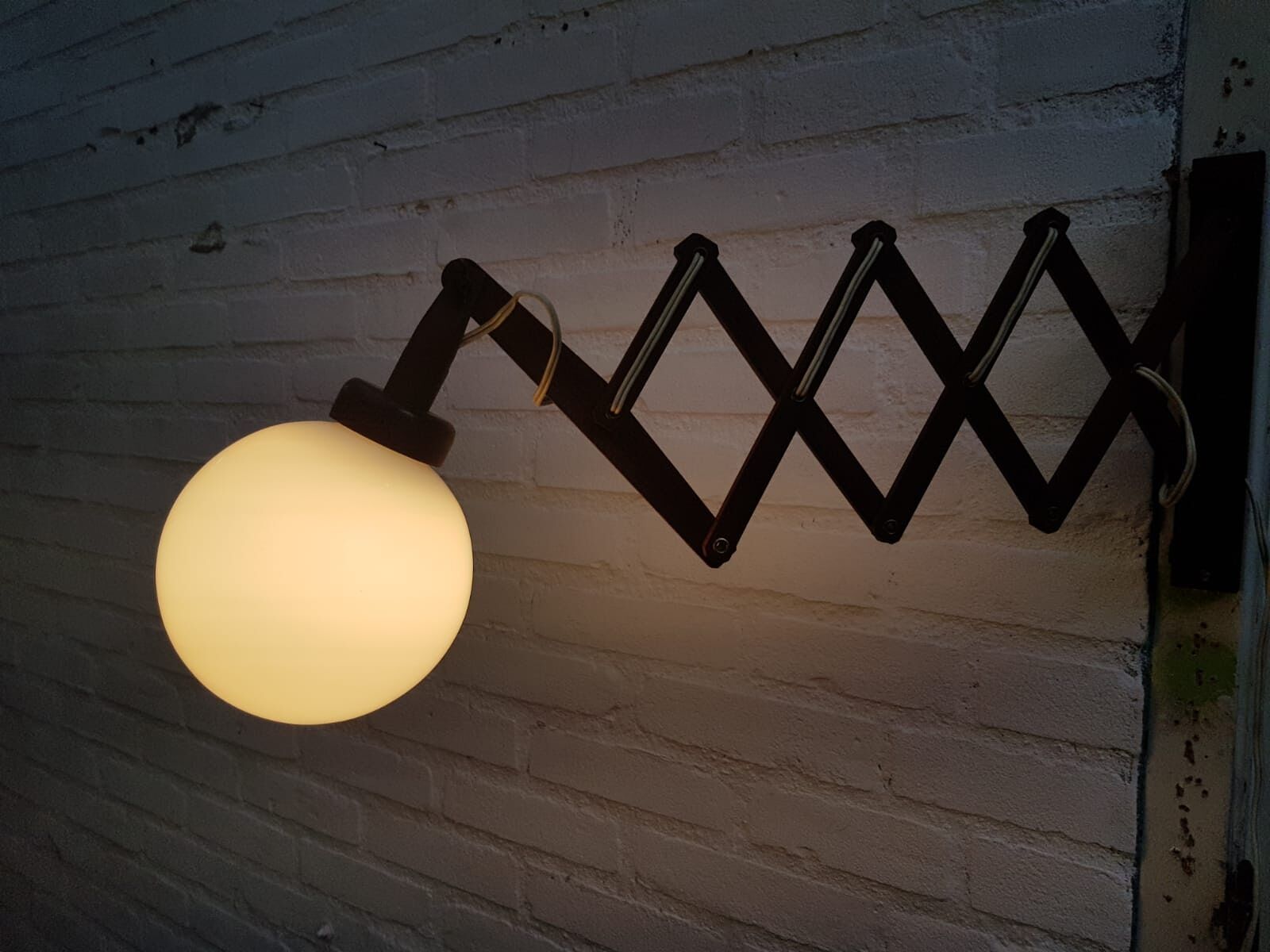 Vintage wooden scissors lamp with glass shade, '70s