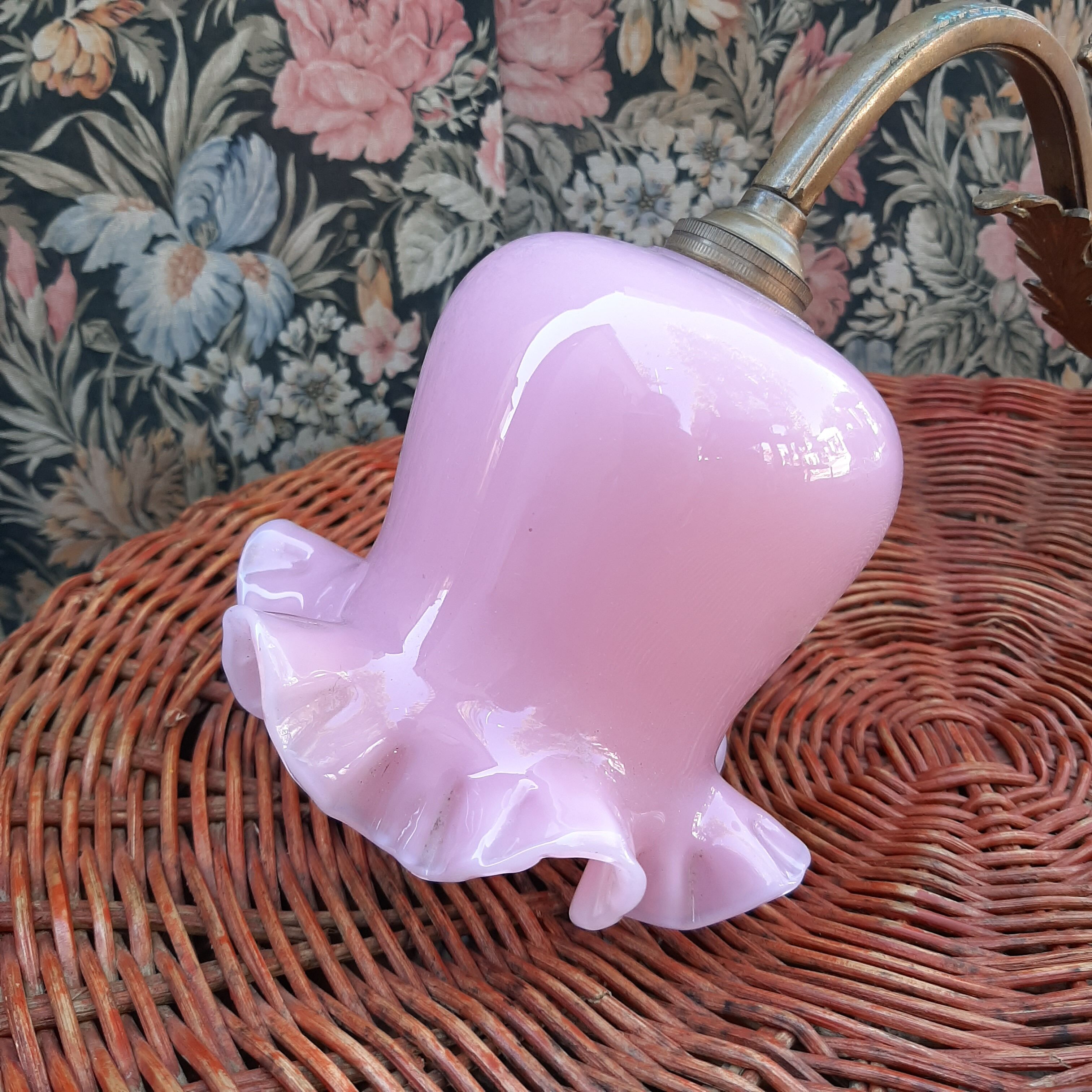 Bronze and opaline floral wall lamp