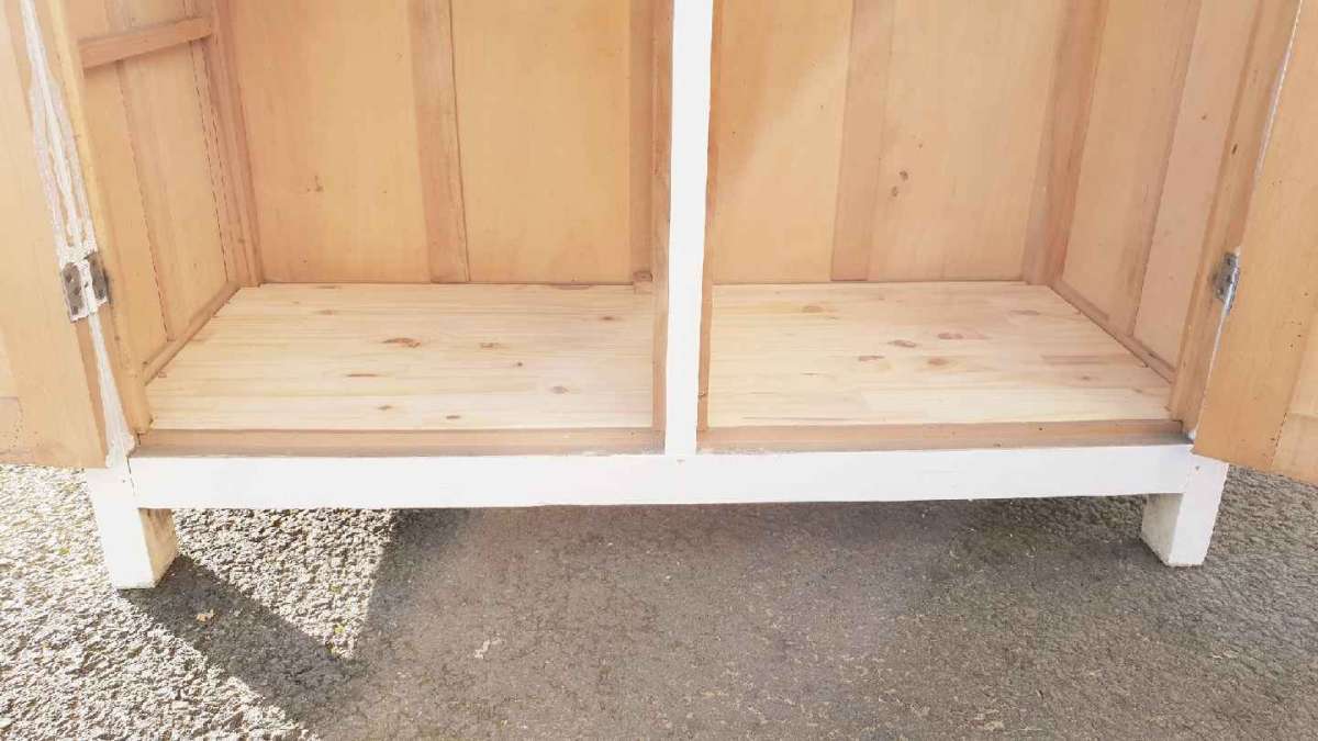 Vintage Parisian wardrobe