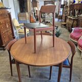 Scandinavian dining room set table and 4 chairs 1960s in teak