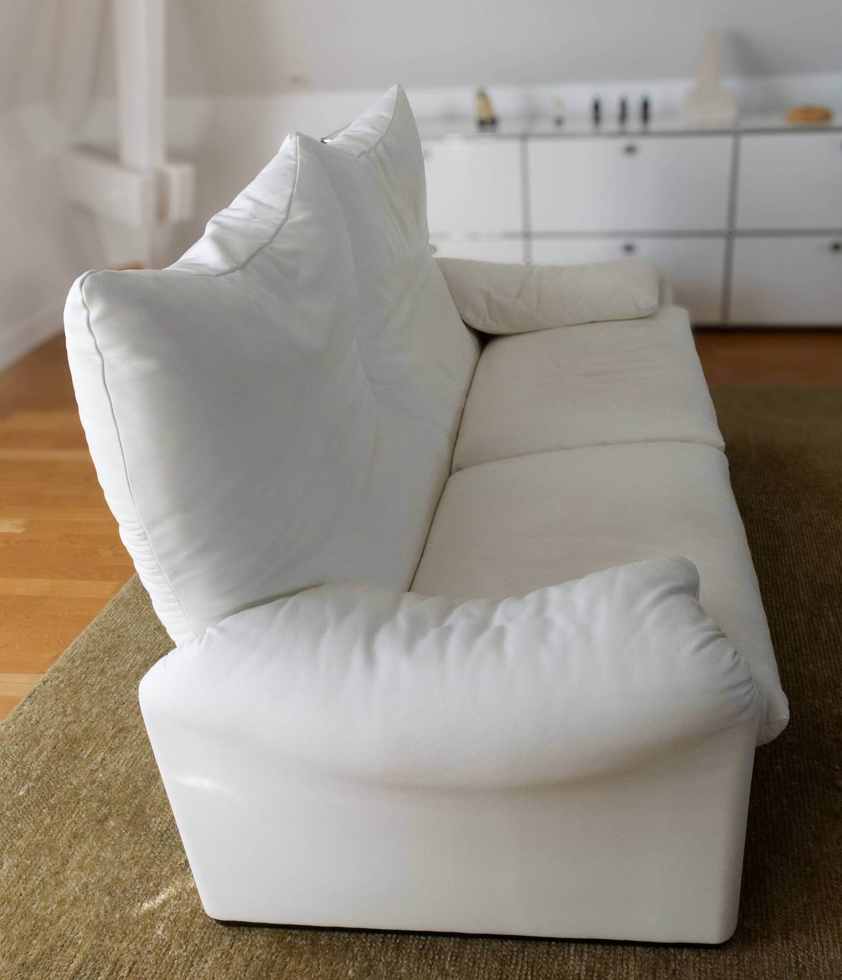 Cassina sofa model maralunga in white leather - 2-seater - with pouf