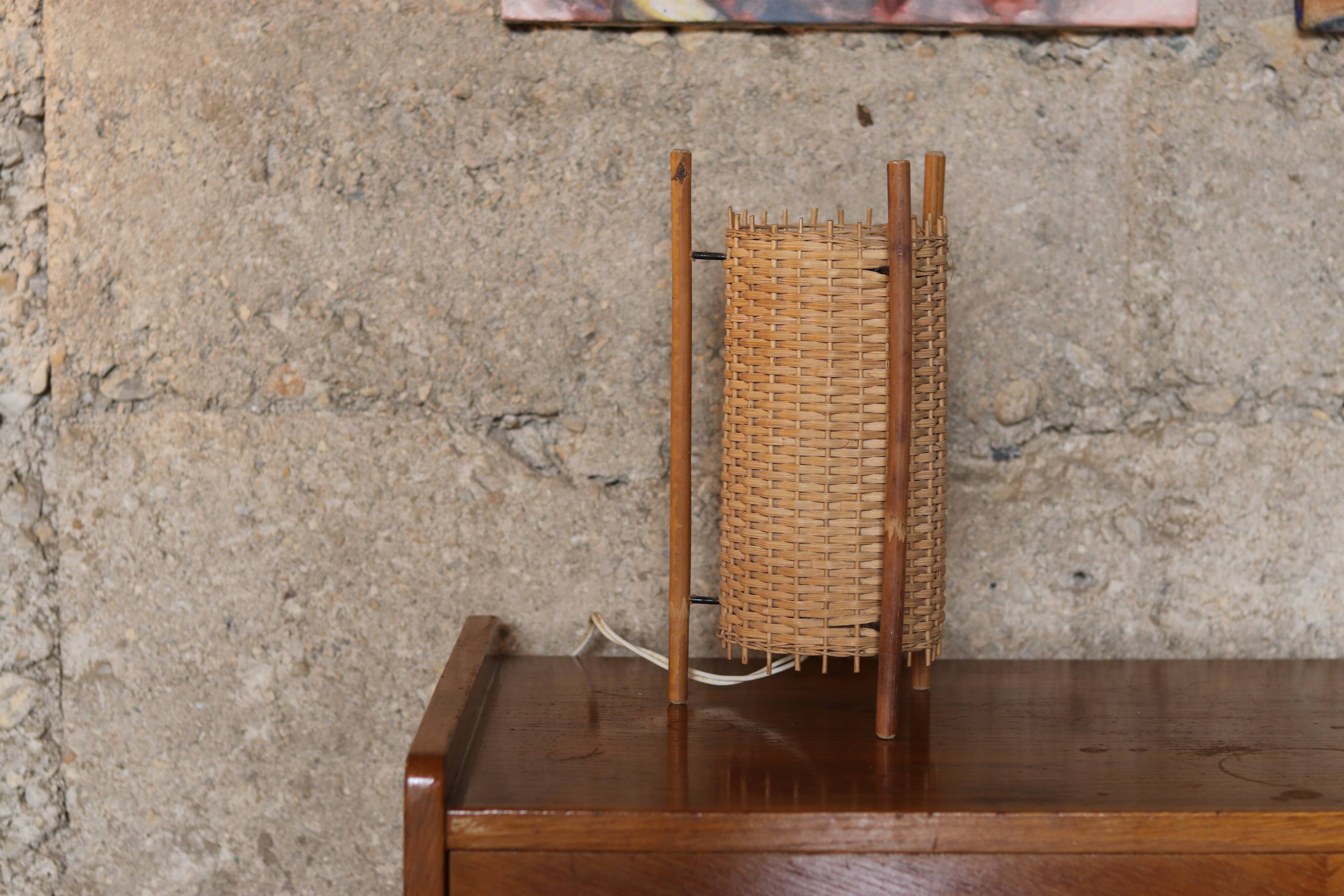 1960s woven rattan lamp, bamboo tripod structure. Superb l