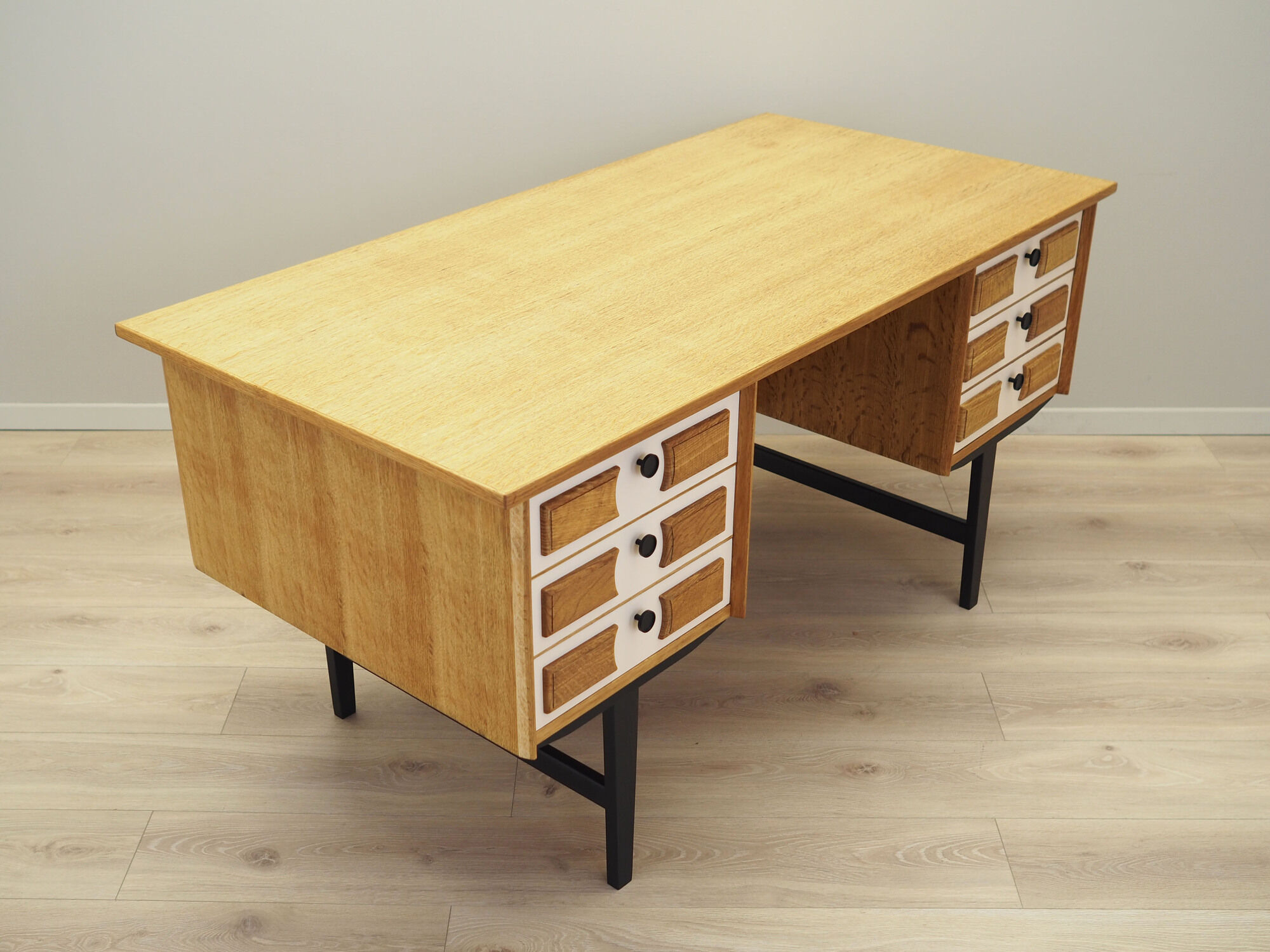 Oak desk, Danish design, 1960s, Denmark