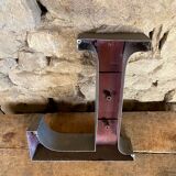 Letter metal - l