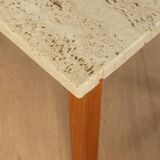 2 tables d'appoint en travertin avec structure en teck, années 1960