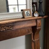 Fireplace mantle