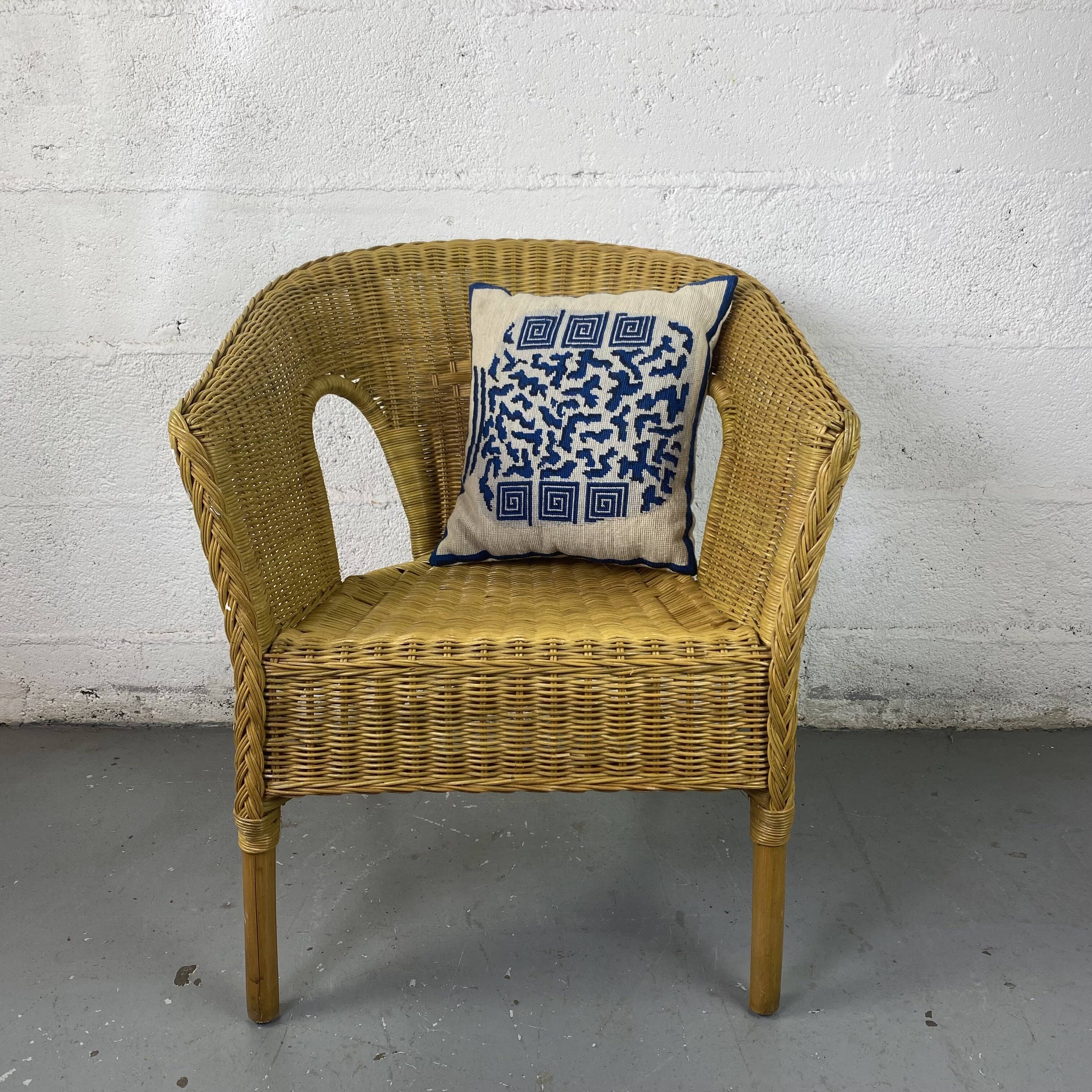 Rattan Gondola Chair