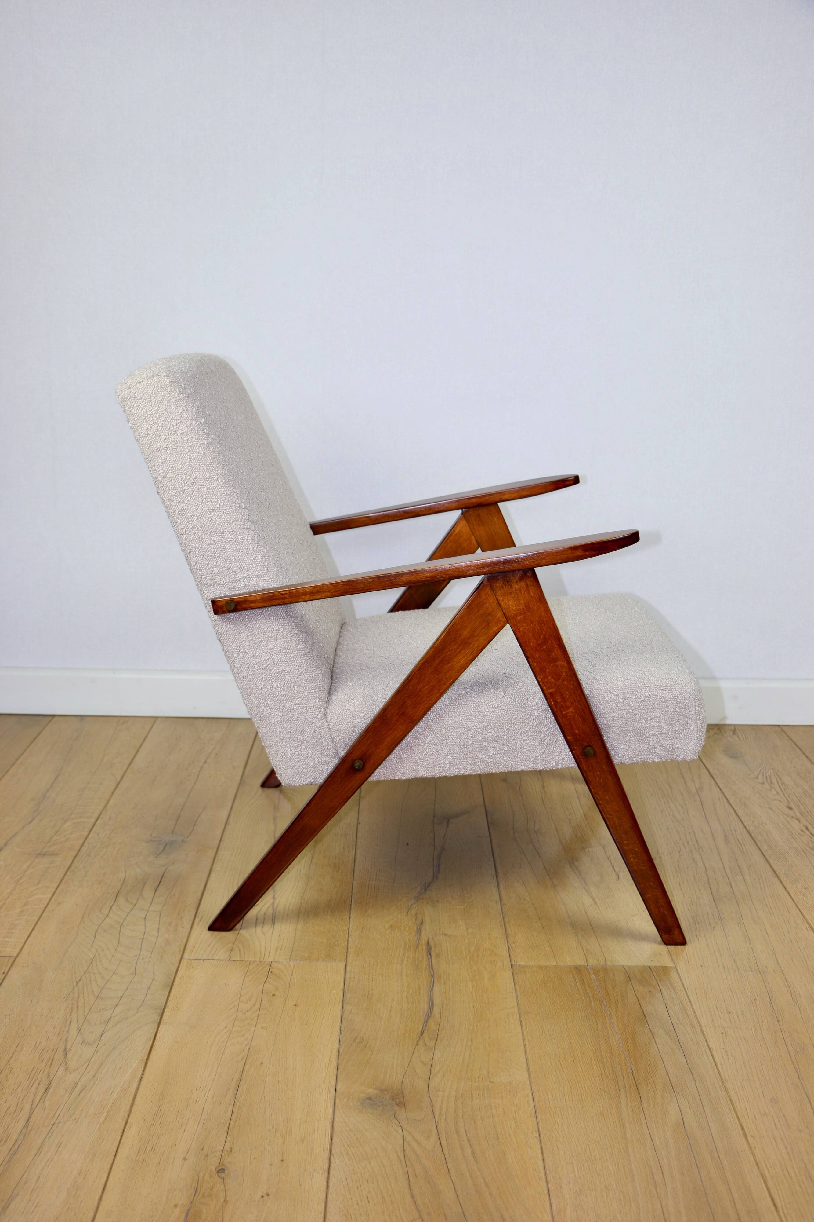 Vintage armchair B-310 VAR beige boucle dark structural wood 1970s - 2 pieces available