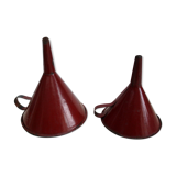 Old funnels, enamelled, set of 2