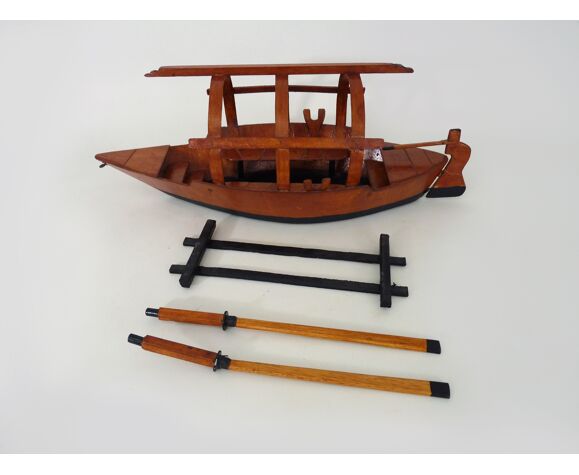 Old model boat of lake come in varnished wood, year 60/70