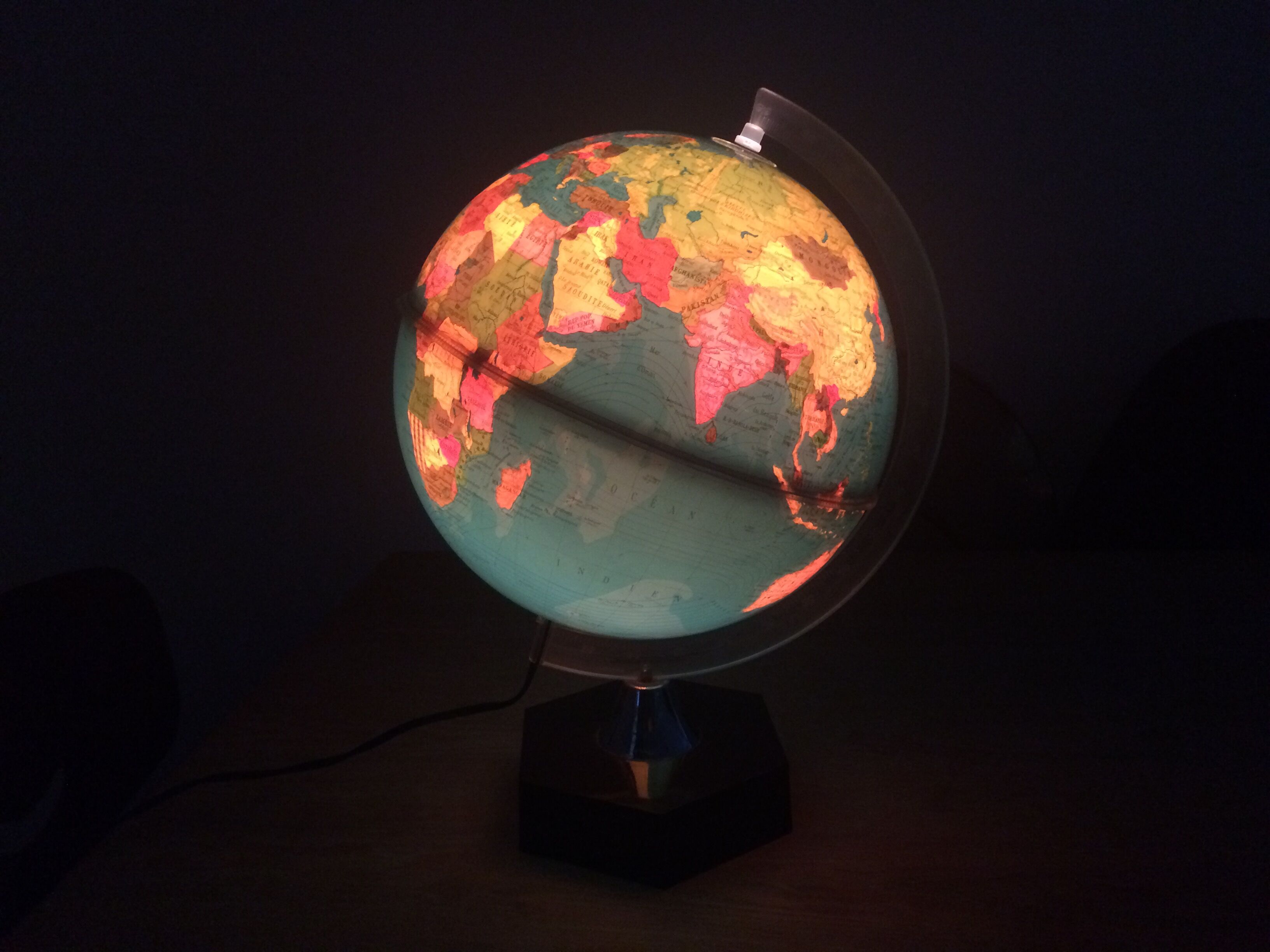 Lamp Globe Grange Batelière 1973