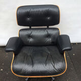 Eames lounge chair and his for Mobilier International