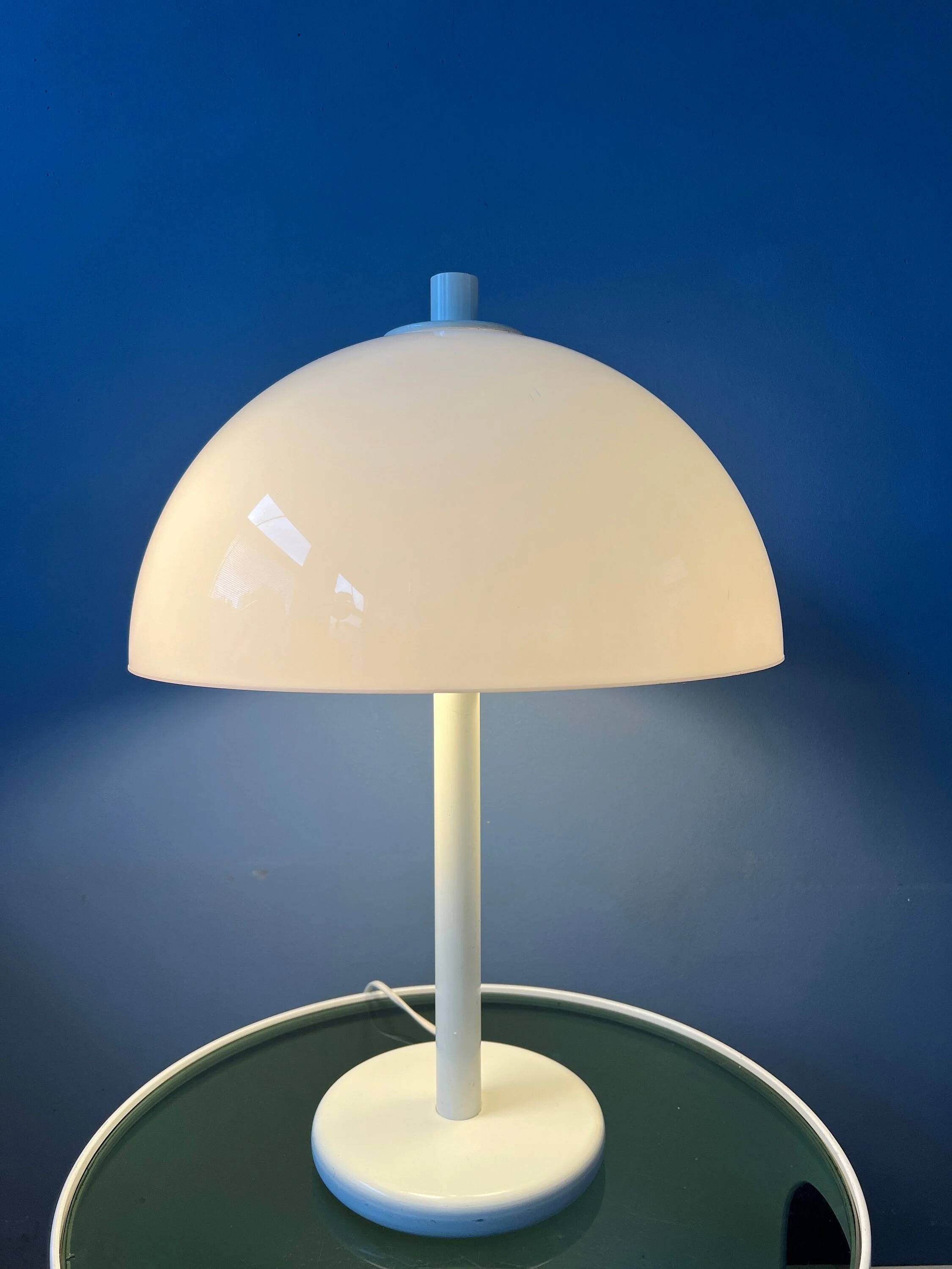 White Mid-Century Dijkstra mushroom table lamp