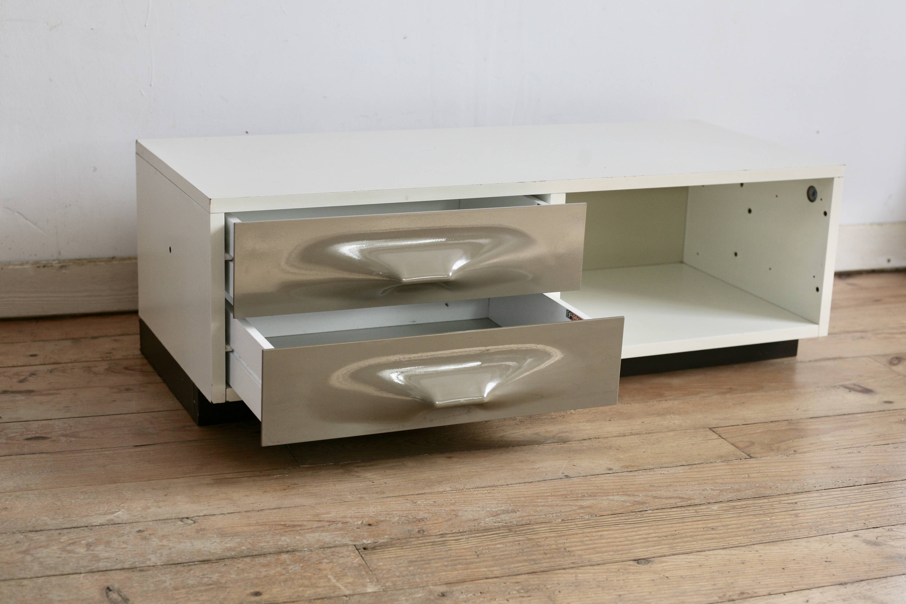 Low storage unit, Raymond Loewy, Doubinsky Frères, 1970s