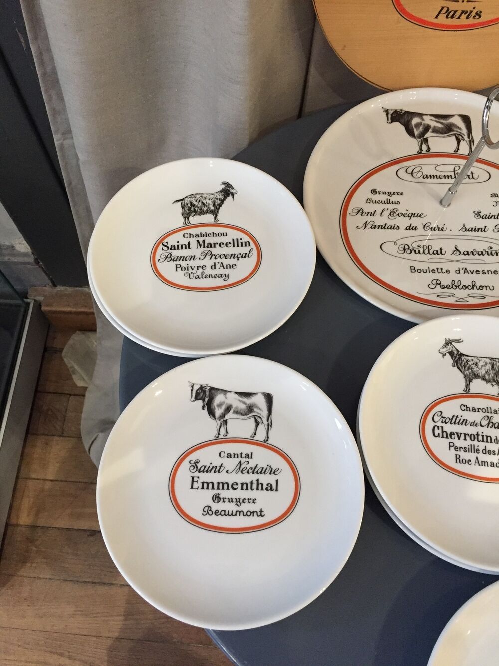 CHEESE SERVICE 12 PLATES AND PORCELAIN TRAY AUTEUIL CREATION JACQUES LOBJOY