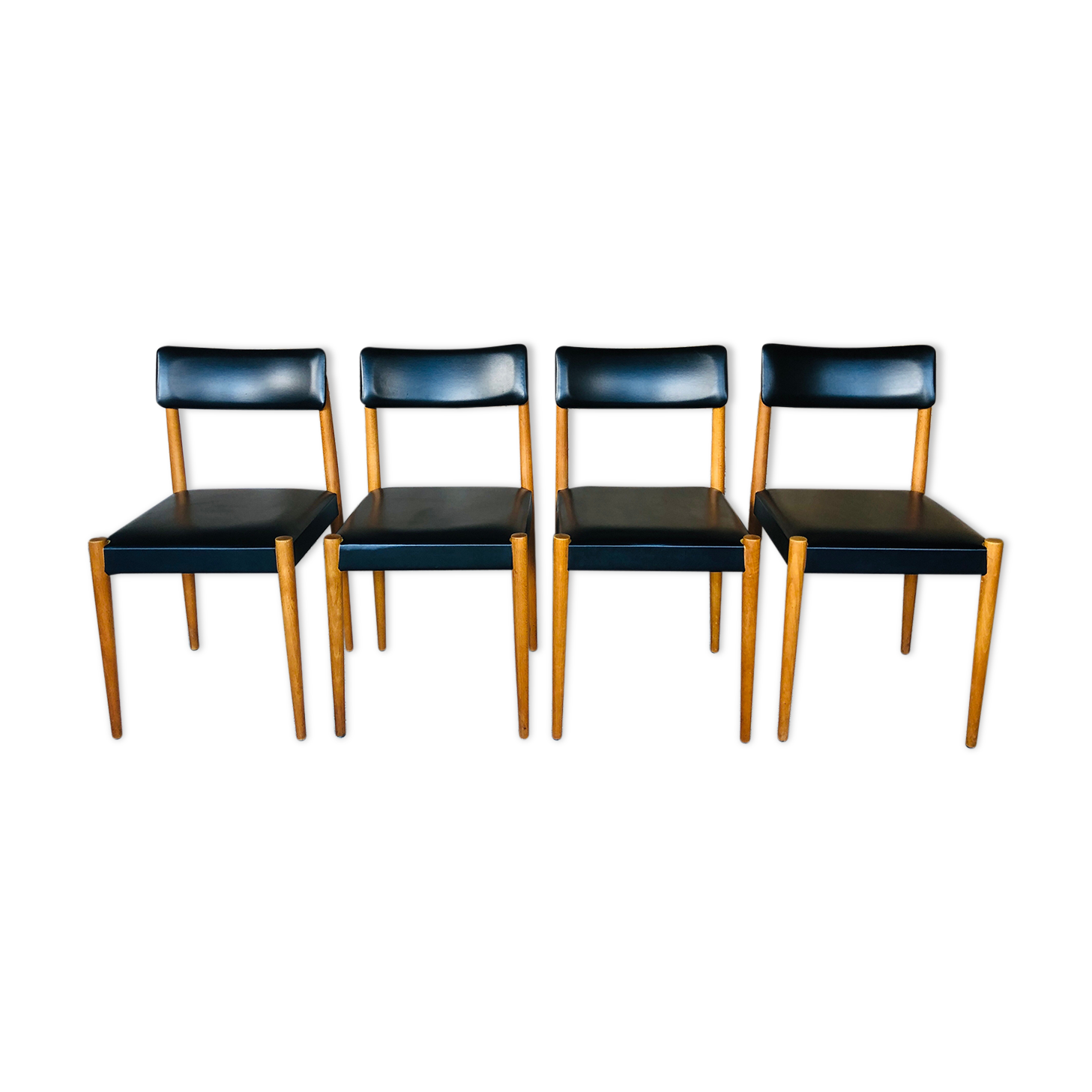 Set of 4 Scandinavian style dining chairs, circa 60