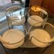 Ensemble table et chaises chrome et verre