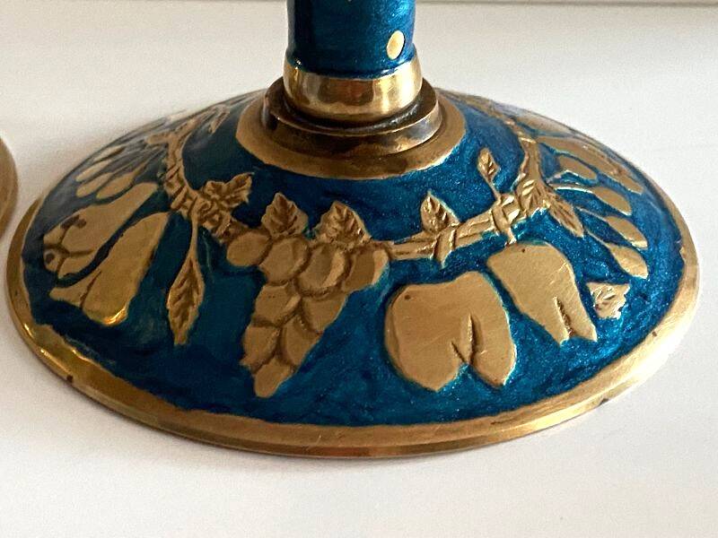 Atypical duo of candlesticks, candle holders, copperware from cerdon