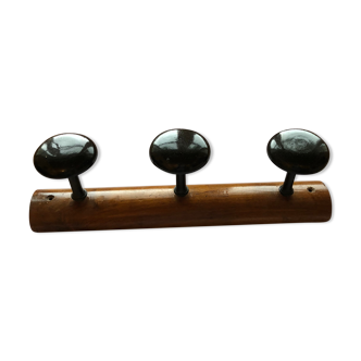 Wall coat holder