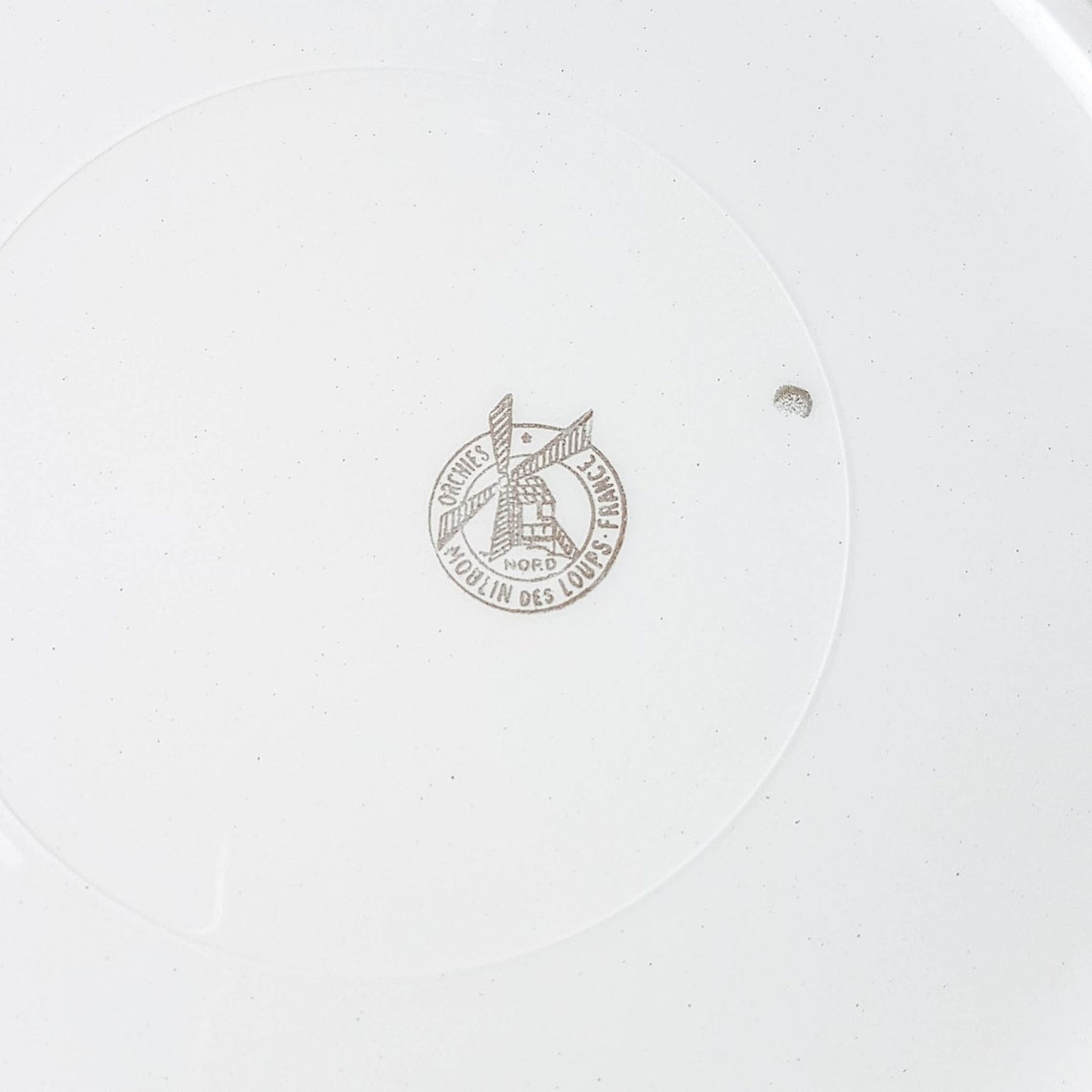 Set of 3 vintage earthenware flat plates "Moulins des Loups" Orchies model from the 1960s