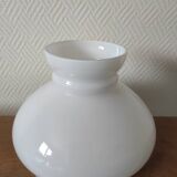 Globe in opaline, height 16.7 cm