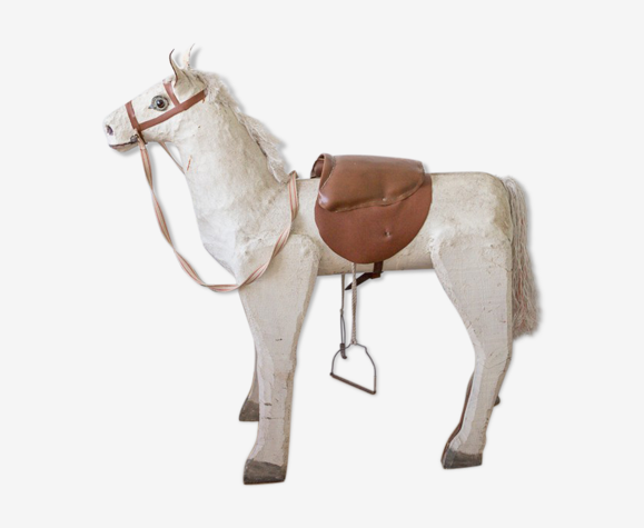 Cheval bois et plâtre