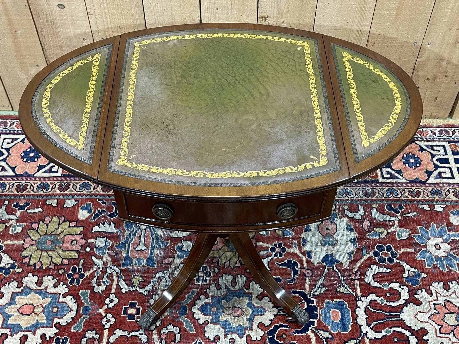 1950s English pedestal table in mahogany and leather top
