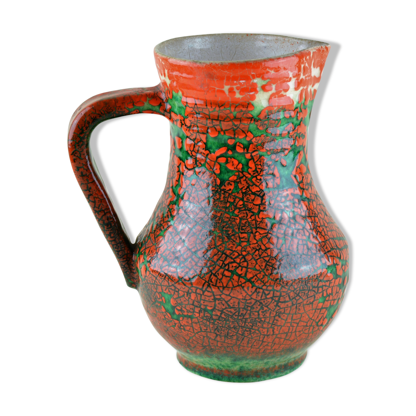 Accolay, pitcher with vibrant colors