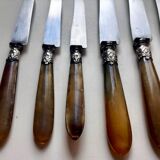 18 Wiskemann table knives in horn