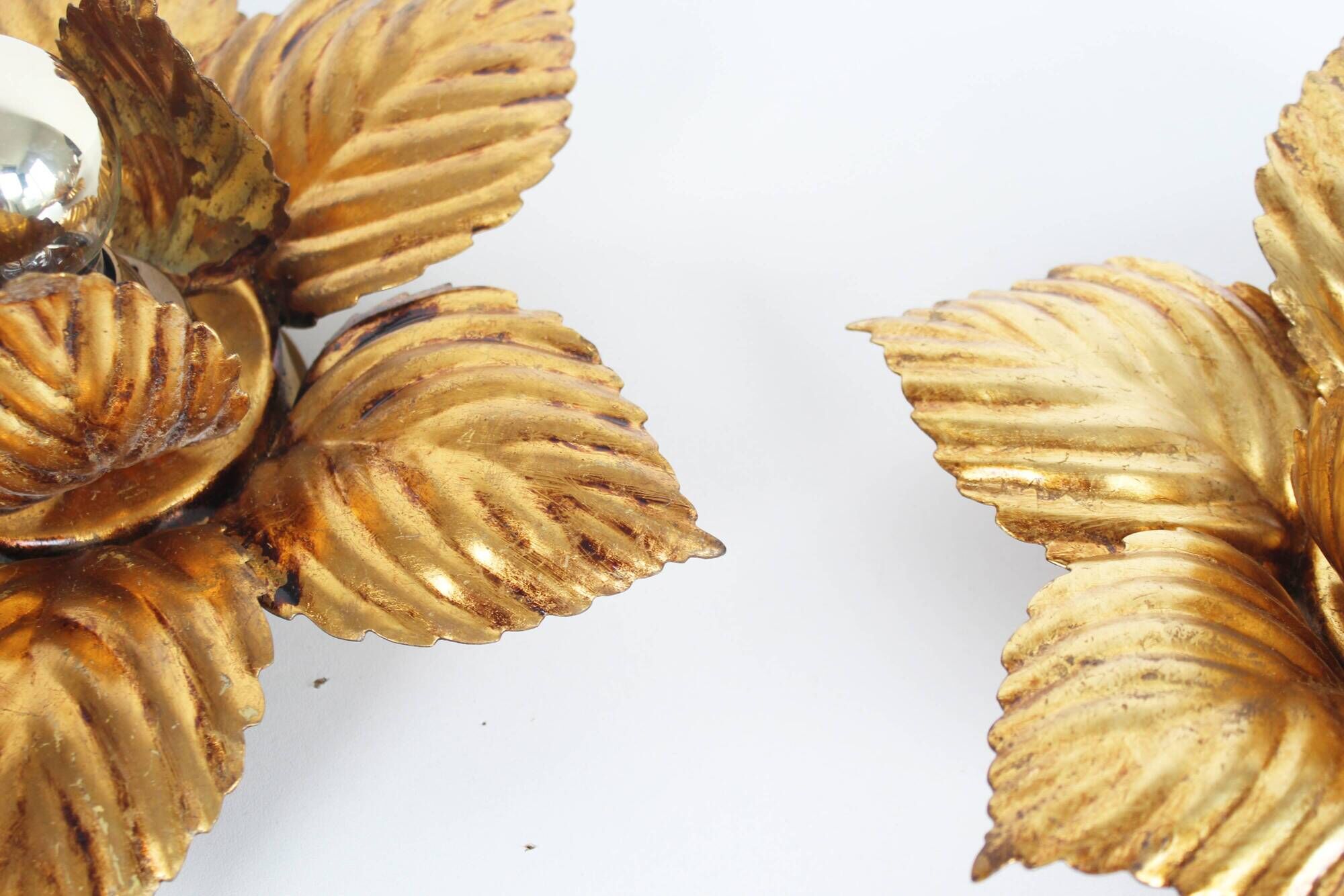 Set of two Italian Florentine gilt wall lamps by Masca Italia