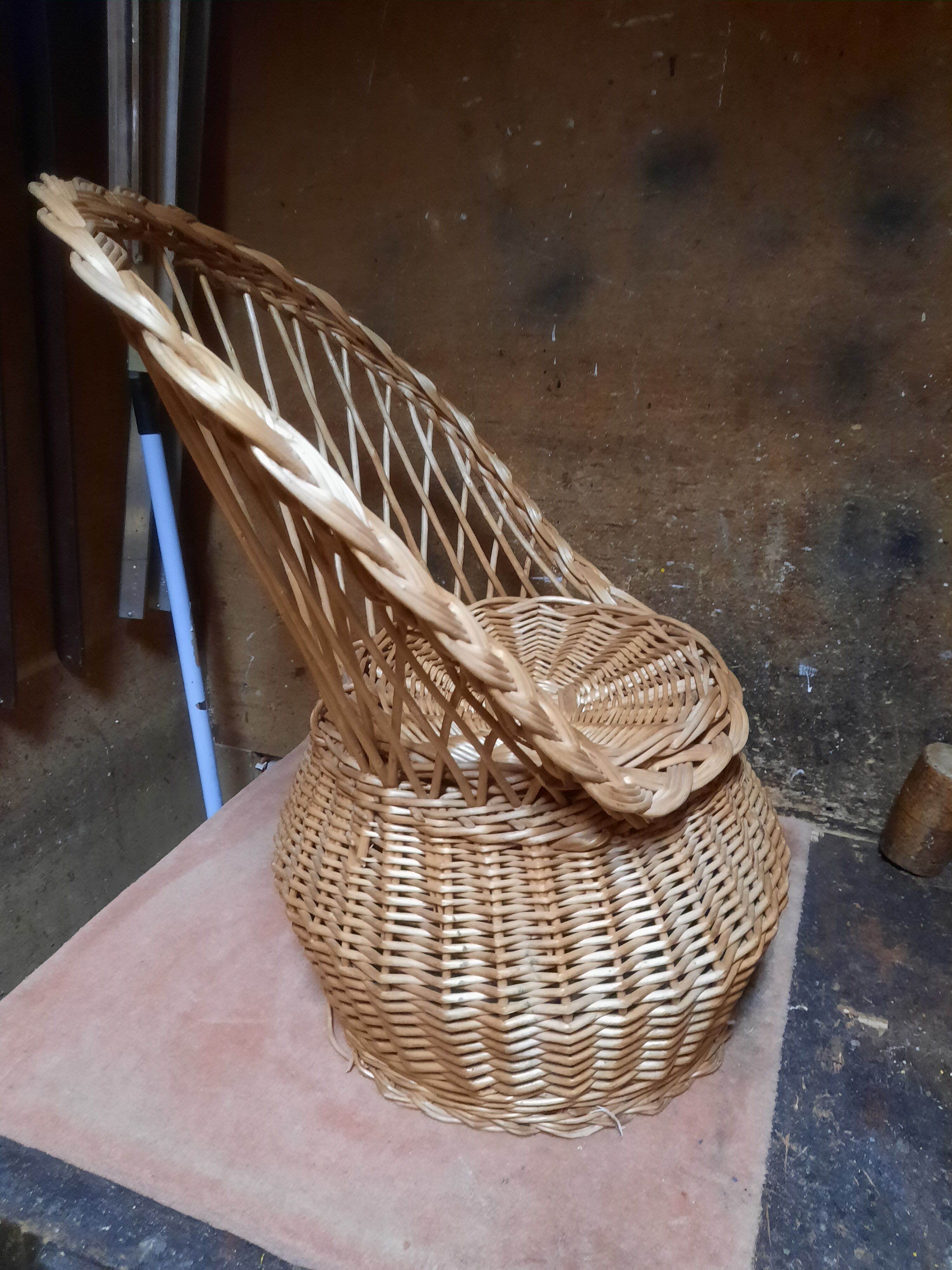 Wicker child chair