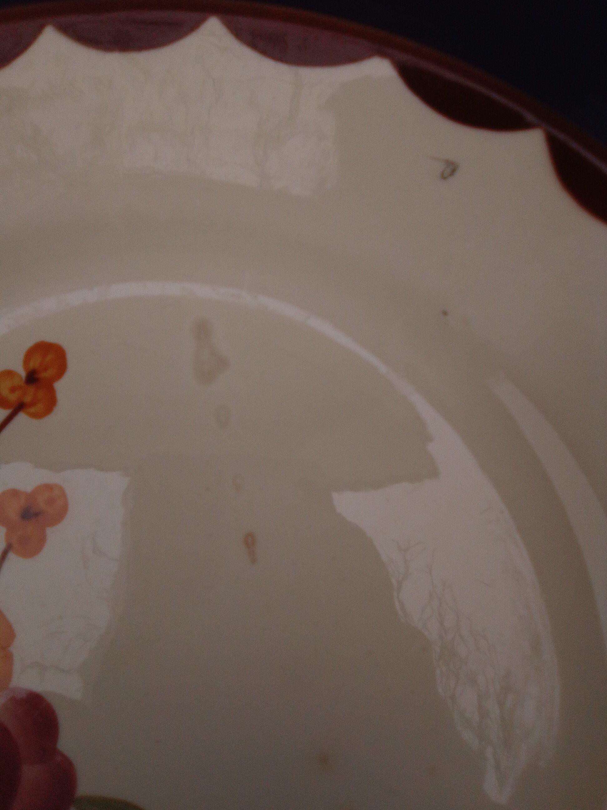 Opaque porcelain plate HBCM Creil Montereau model Huguette diam 22.5 cm