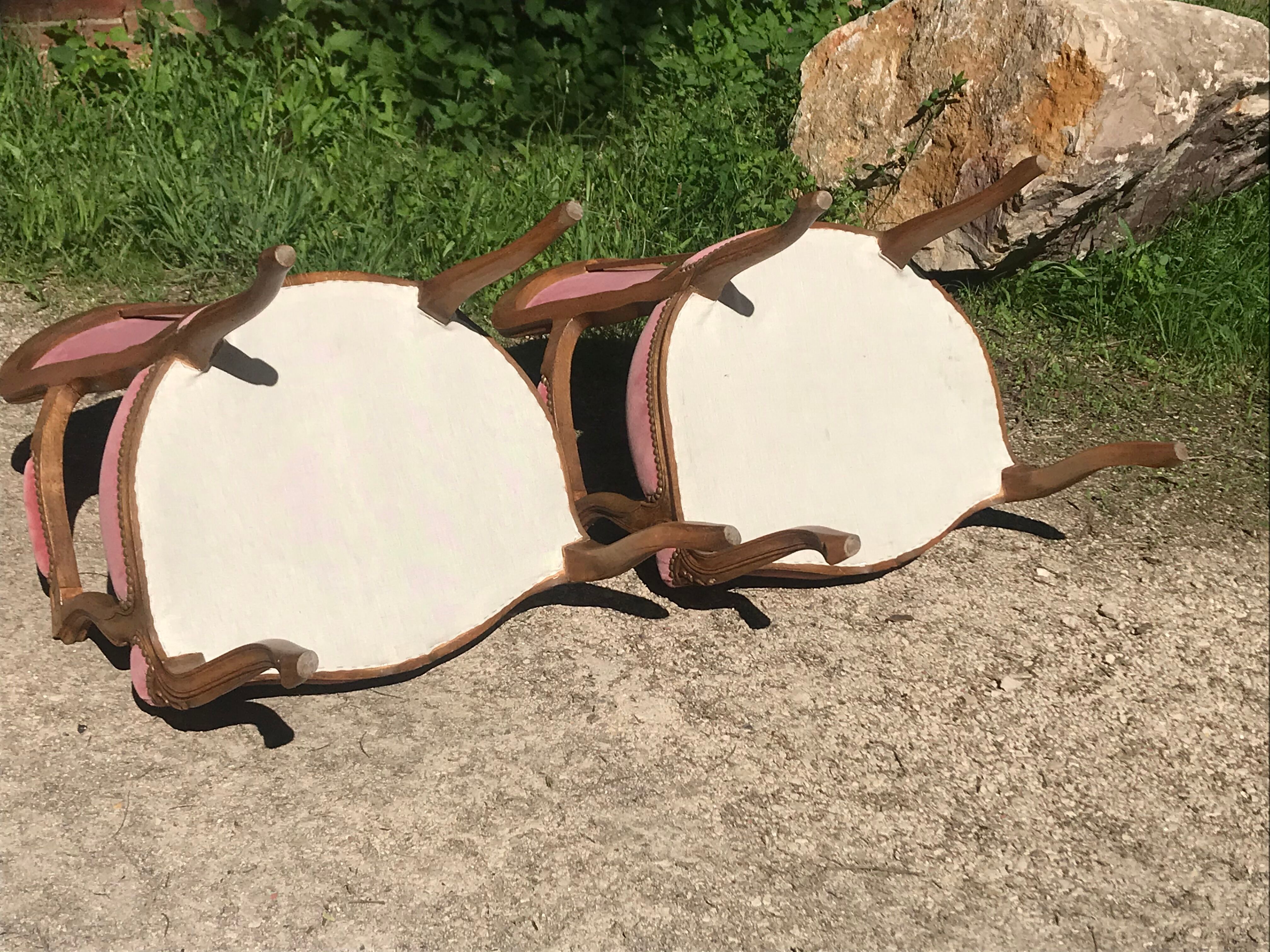 Paire de fauteuils cabriolets style Louis XV