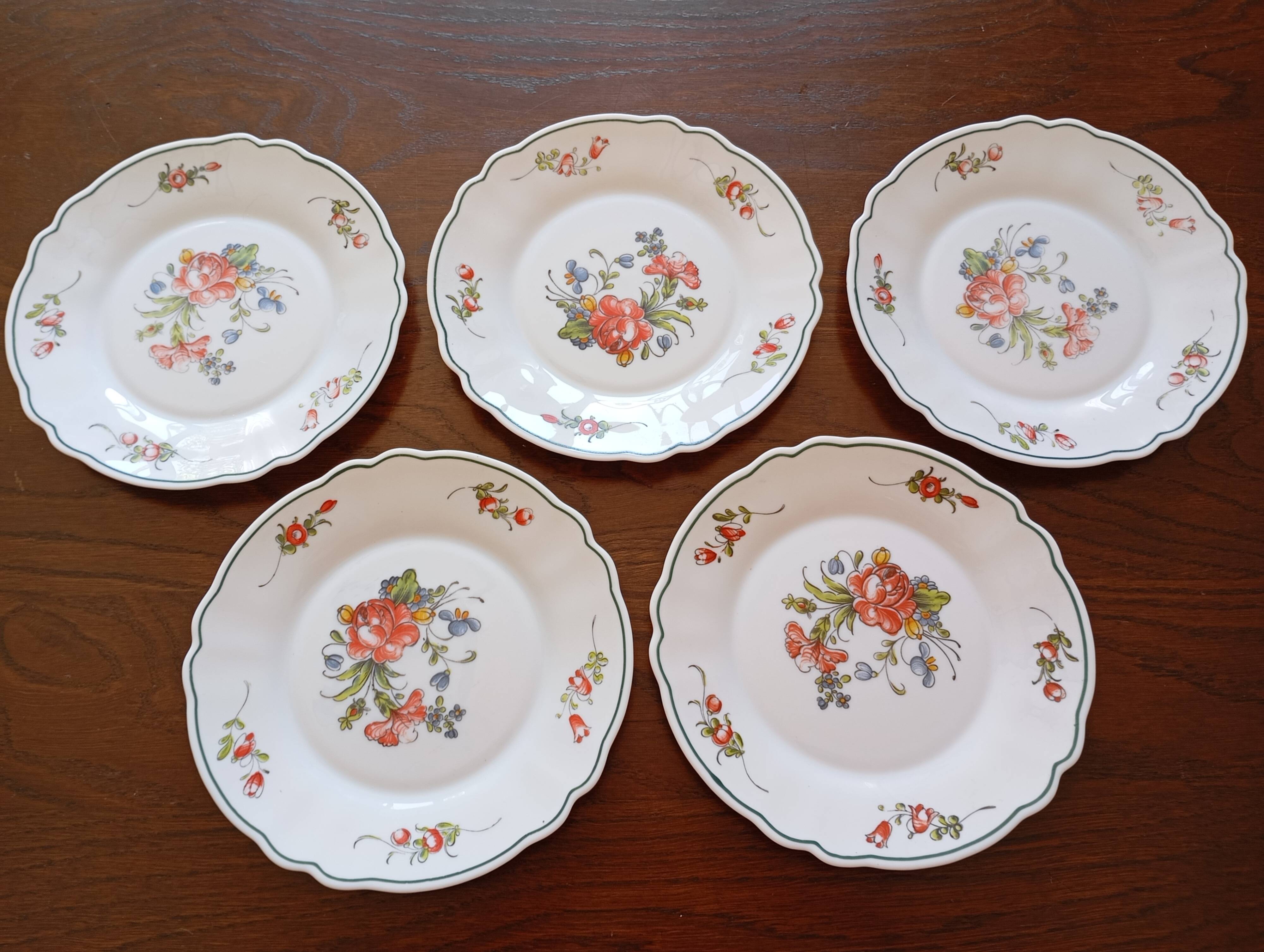 10 assiettes à dessert Arcopal "Ronsard"