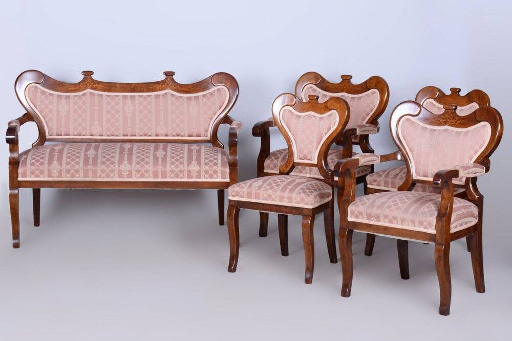 Biedermeier Oak Seating Set in Walnut, Austria, 1840s, Set of 5
