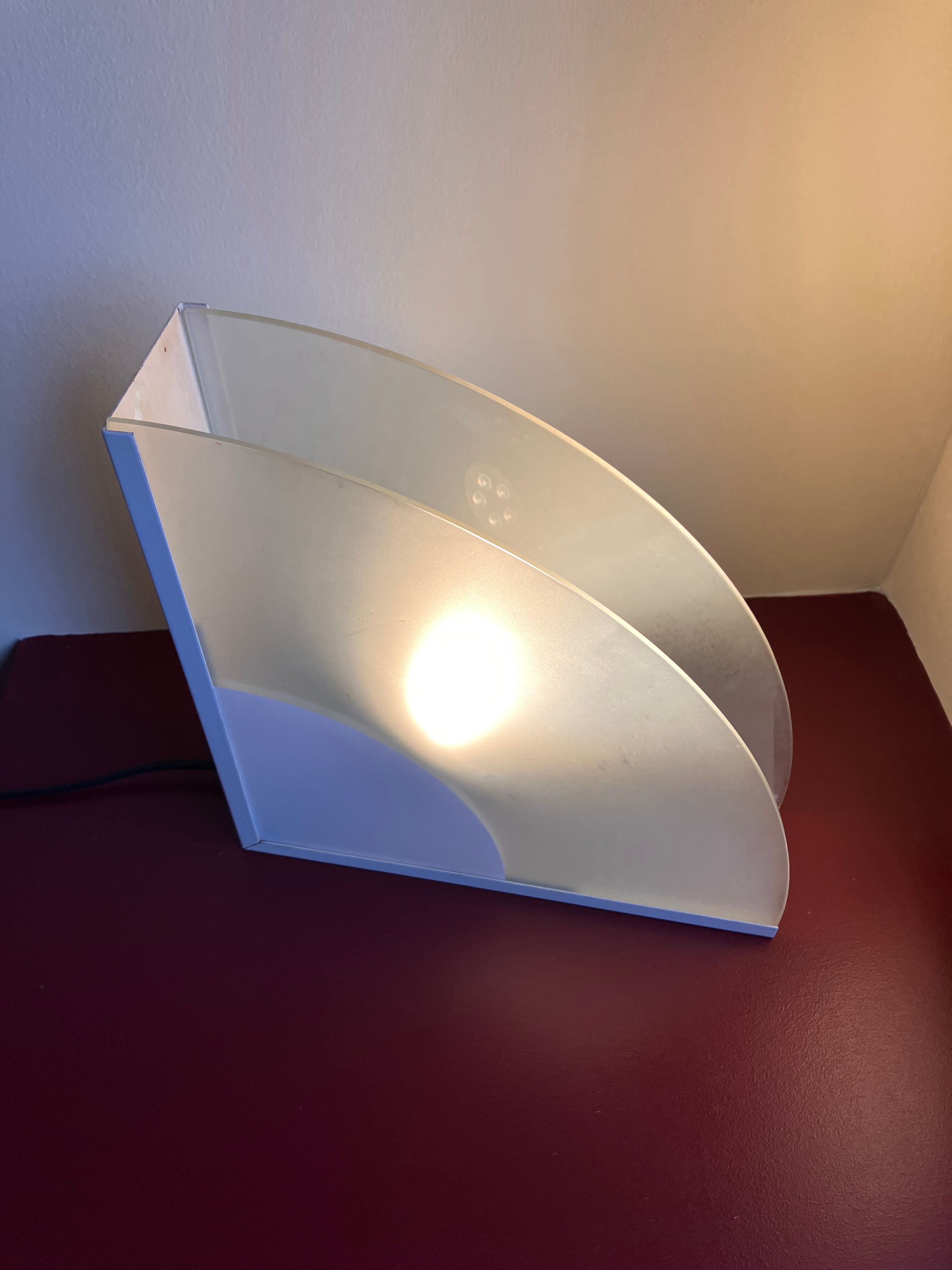 Lampe à poser design italien post moderne verre et métal blanc