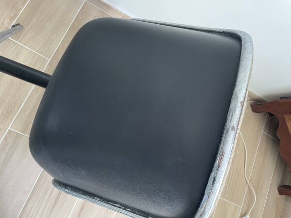 Fauteuil Executive Chair Charles Pollock Knoll première édition 1965