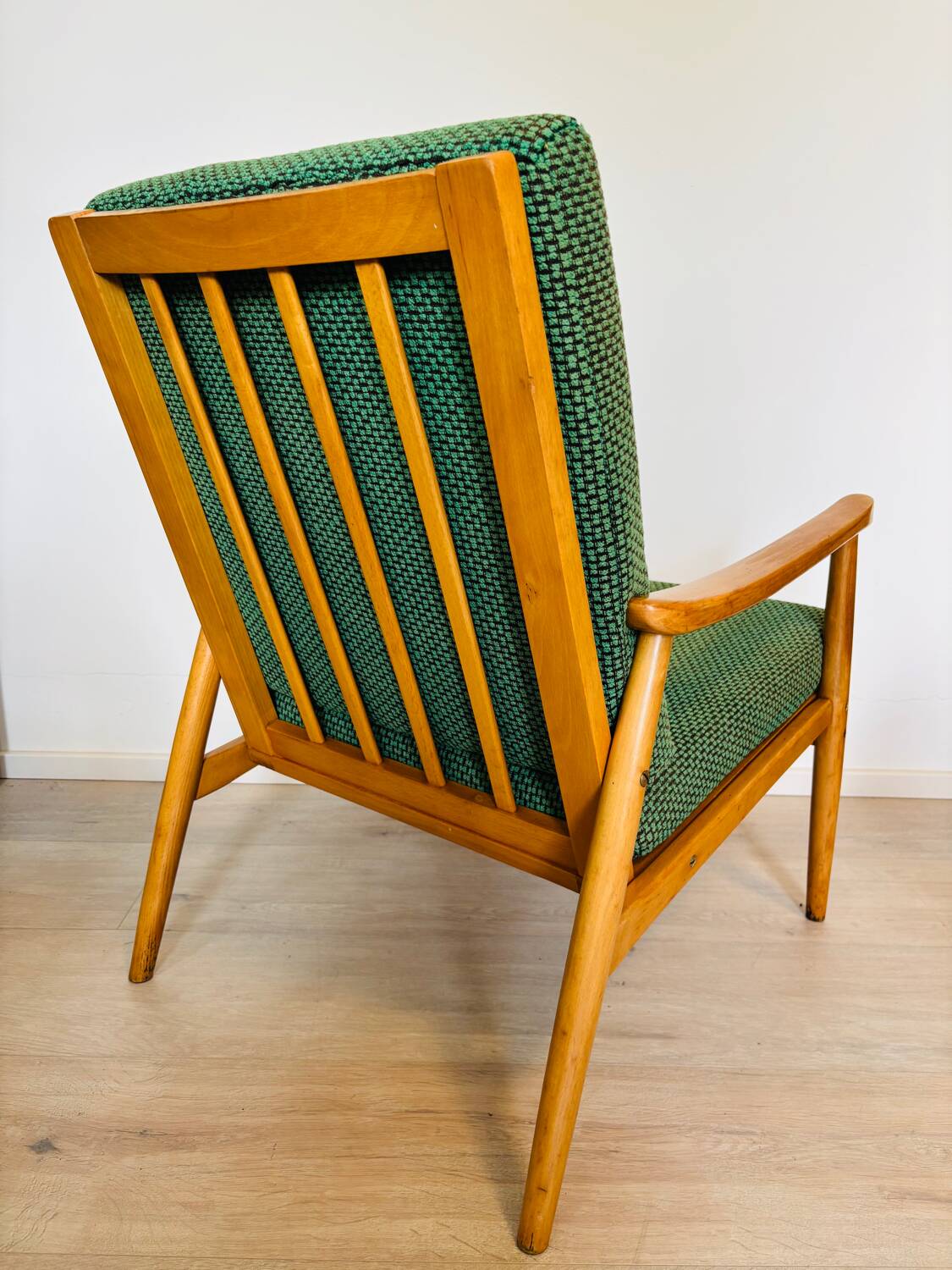 Fauteuil de salon vintage de Tchécoslovaquie des années 1960
