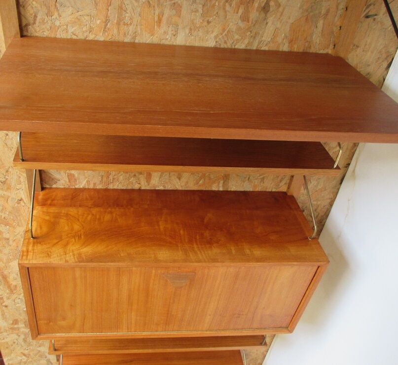 Poul Cadovius Royal System