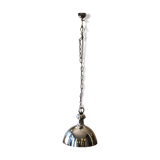 Suspension en nickel, style industriel.