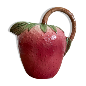 Strawberry pitcher